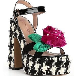Betsey Johnson Eugene Rosette Houndstooth Platform